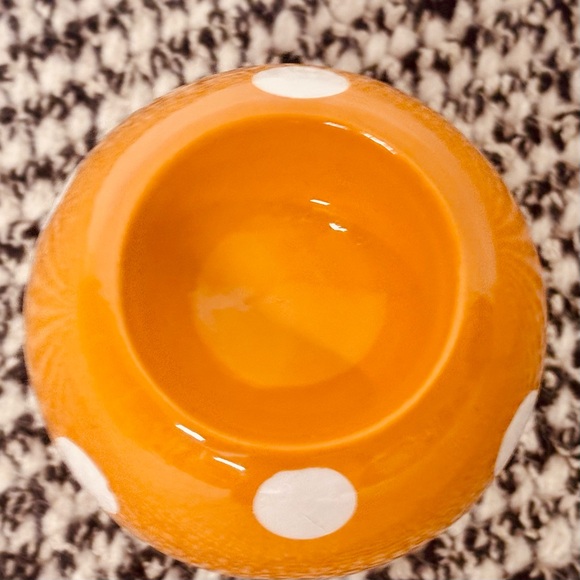 Orange and White Mushroom Ceramic Essential Oil Diffuser - Picture 3 of 3